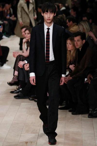 Look 23